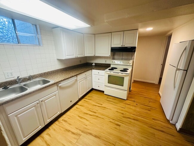 Building Photo - 8615 W 54th Pl