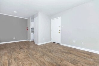 Building Photo - 201 Dixie Dr