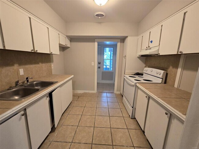 Foto del edificio - 3735 Wesley Dr