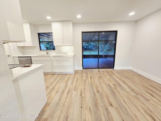 Foto del edificio - 132 Haven Dr