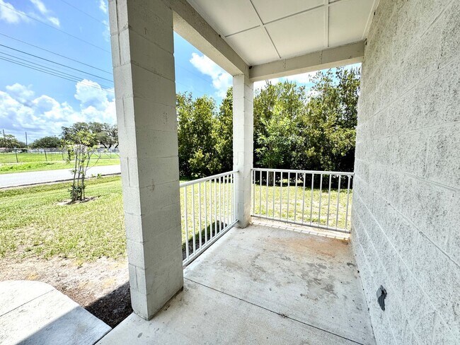 Foto del edificio - 1001 N Rockingham Ave