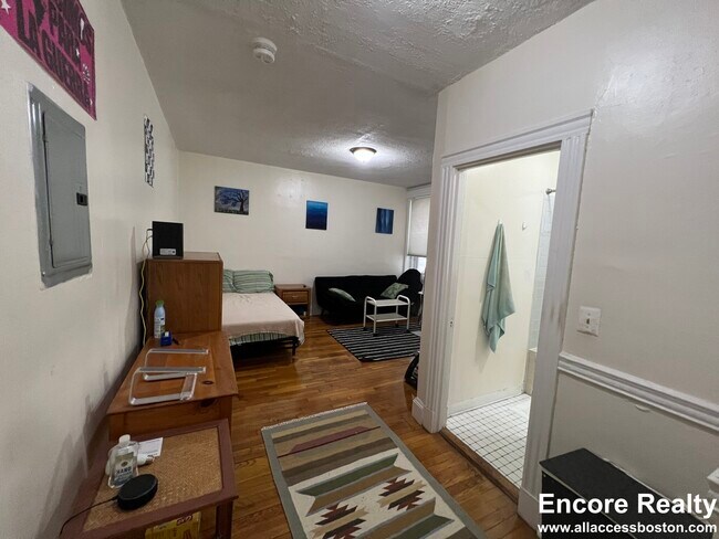 Foto del edificio - 386 Riverway