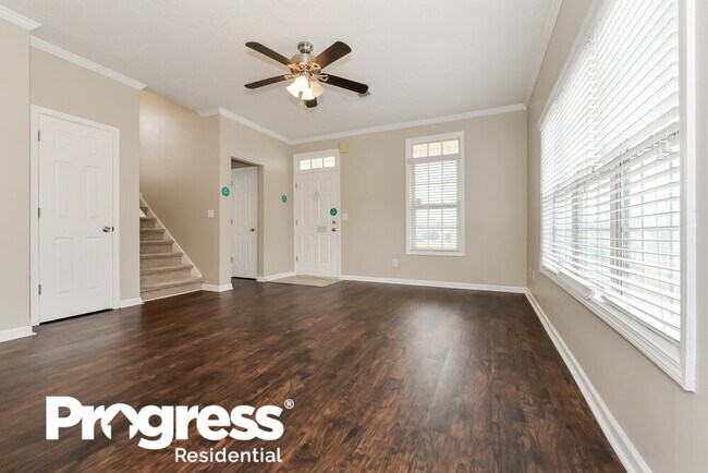 Building Photo - 1570 Township Terrace
