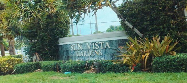 Foto del edificio - 5740 Rock Island Rd