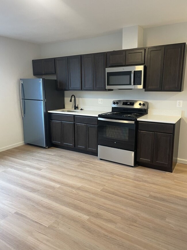 Photo - SQL525 LLC - CORPORATE Apartment