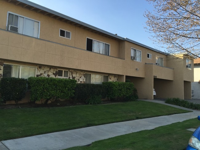 Building Photo - 8343 Amigo Ave