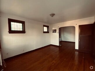 Building Photo - 3834 Chippewa St