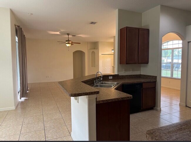 Building Photo - 23 Reidsville Dr