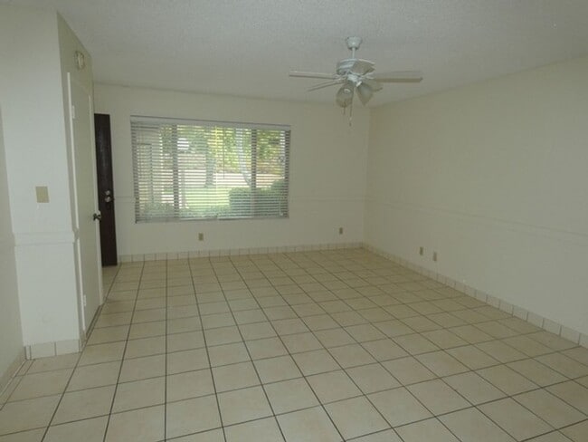 Building Photo - Orcutt Bluffs 2 bedroom Condo!!