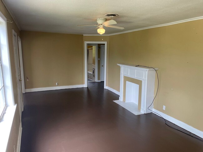 Building Photo - Beautiful Shreveport Home