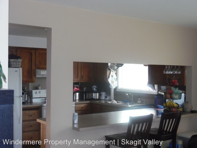 Foto del edificio - 23042 Little Mountain Rd