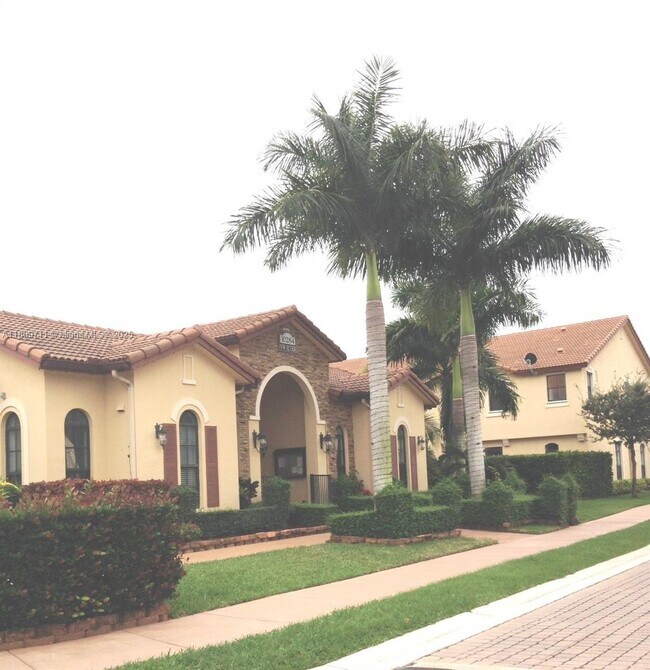 Foto del edificio - 3263 NW 102nd Pl