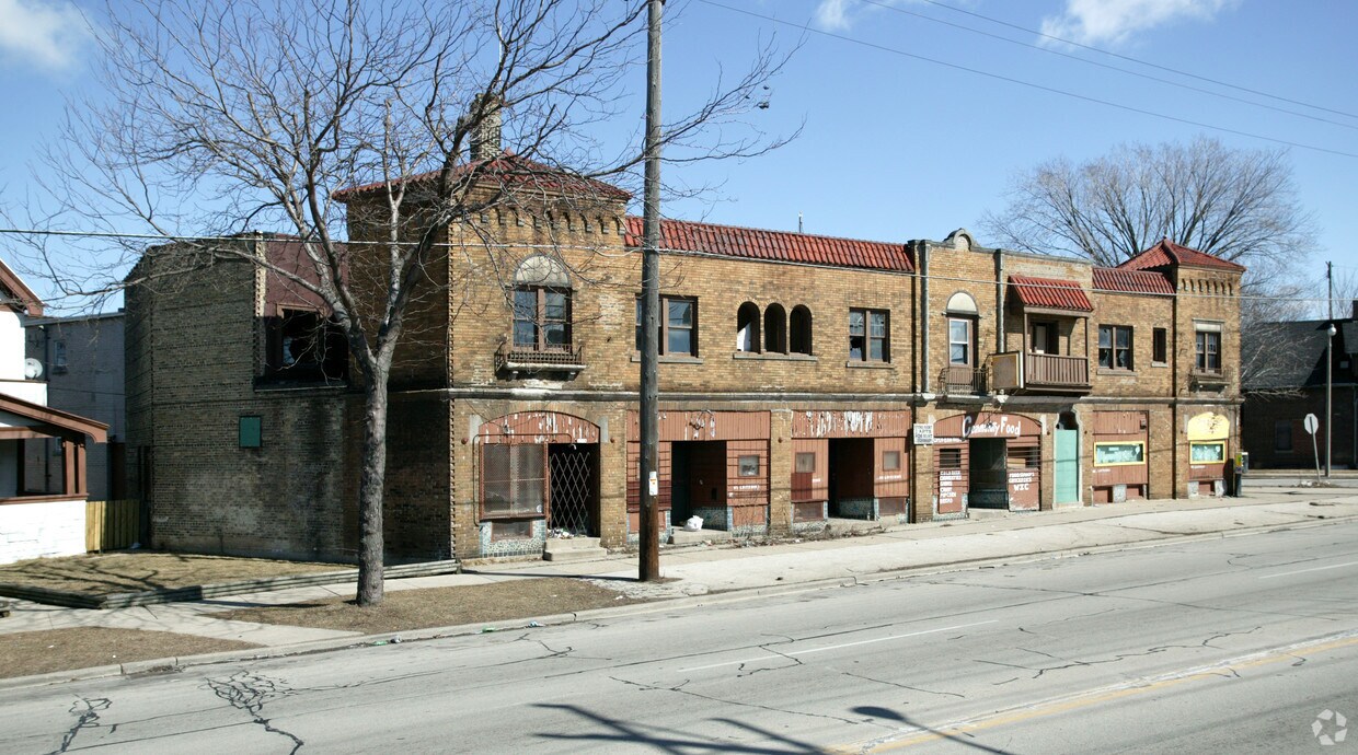 Building Photo - 1306-1318 W Atkinson Ave