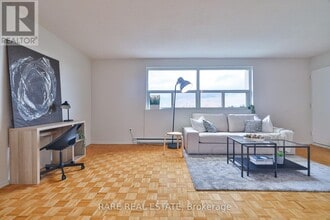 Building Photo - 49 Wellington St