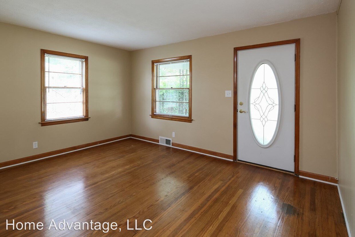 Primary Photo - 3 br, 1 bath House - 4440 Esther Ave