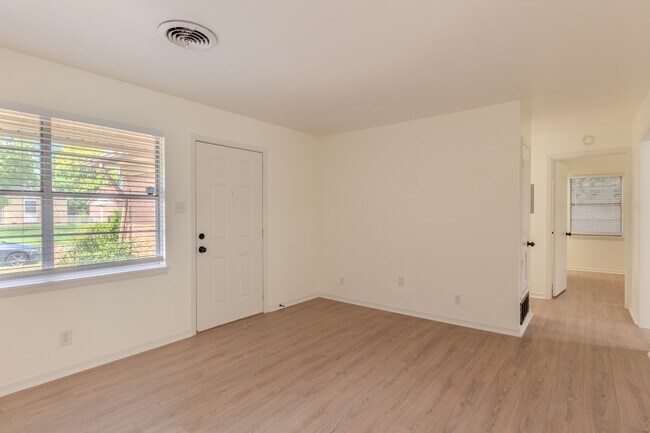 Foto del edificio - 1402 Missouri Ave