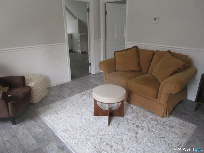 Building Photo - 256 Seaside Ave