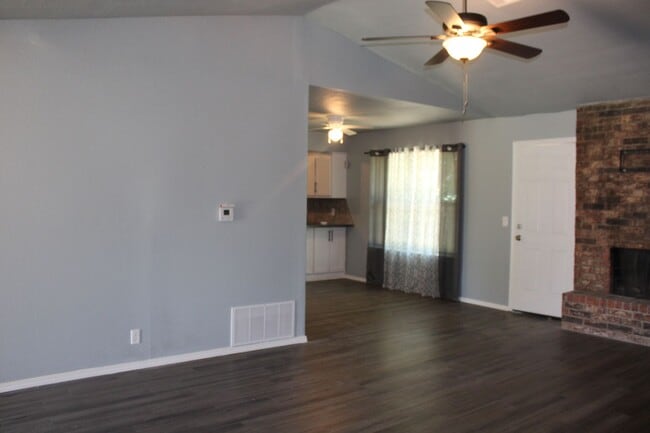 Photo - Newly Remodeled! Close to Tinker House