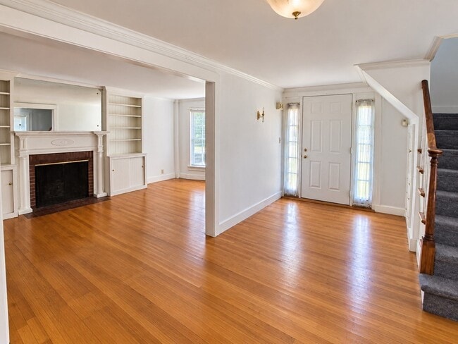 Building Photo - 1575 Wilbraham Rd