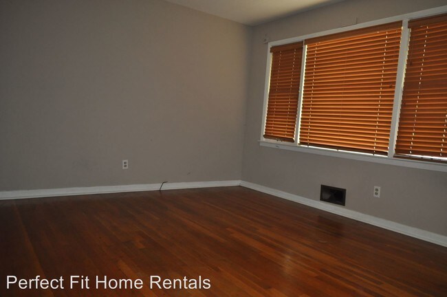 Building Photo - 3 br, 1 bath House - 130 Eddie Lane