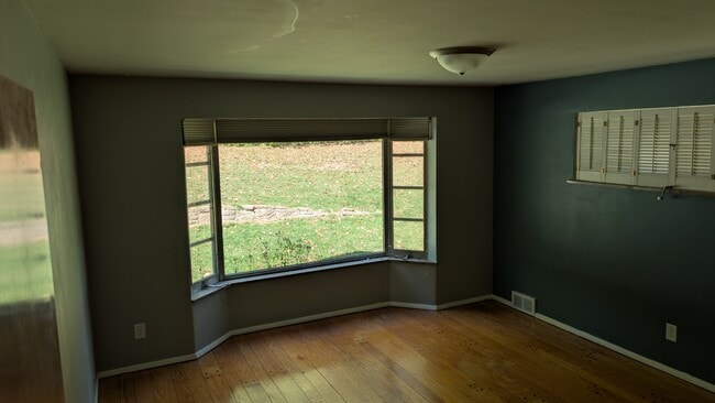 Photo - 5720 Old Pfeiffer Ln House