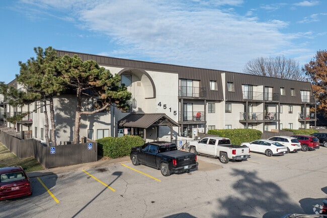 Primary Photo - Southern Hills Retirement Community