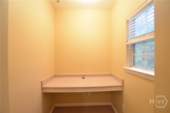 Foto del edificio - 1202 Walden Park Dr