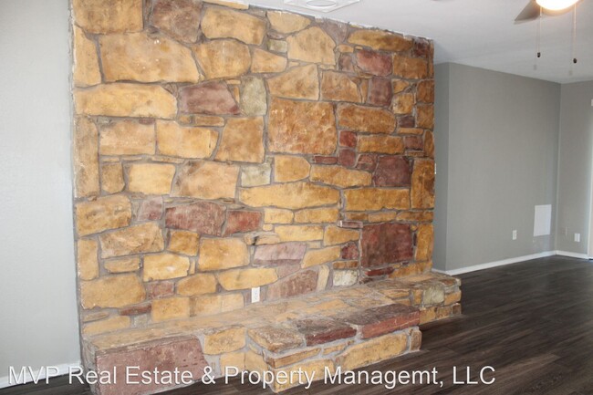 Foto del edificio - 3 br, 1 bath House - 901 N. Lotus