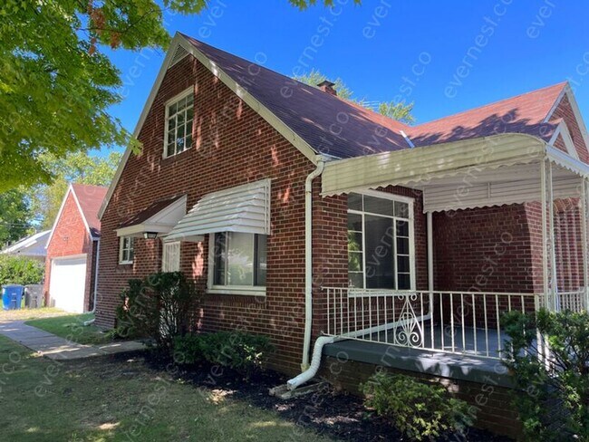 Building Photo - 1101 Parkside Blvd