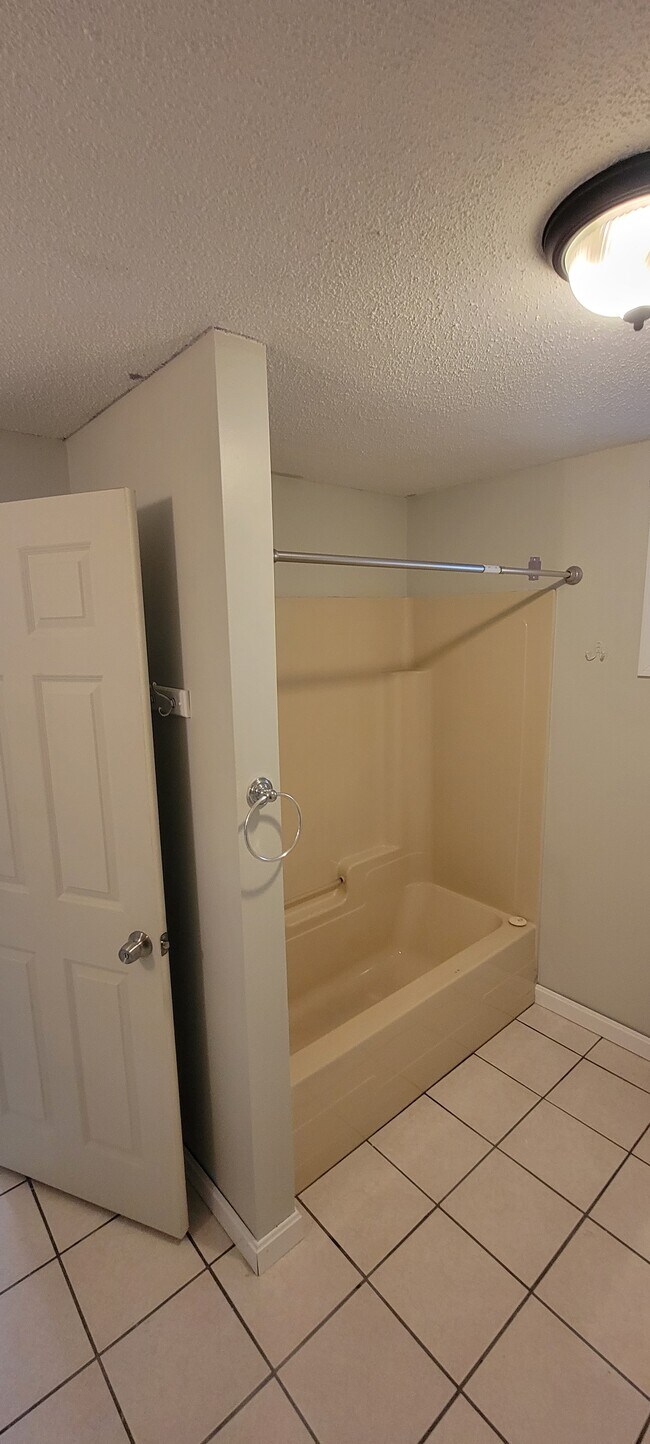Bathroom - 991 County St