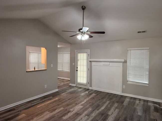 Building Photo - 6617 Cedar Cliff Dr