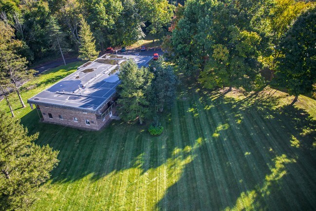 Building Photo - Birchwoood in Galesburg