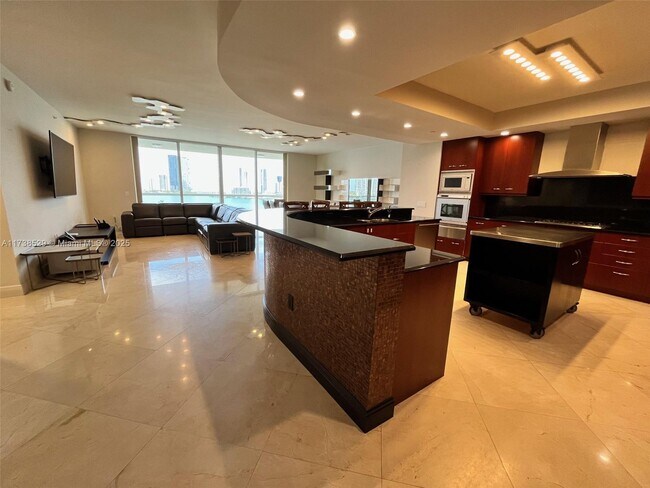 Building Photo - 6000 Island Blvd