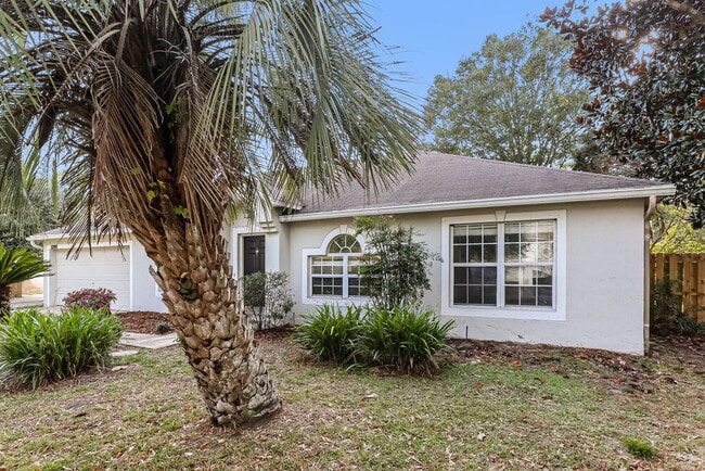 Building Photo - 12202 Glenn Hollow Dr