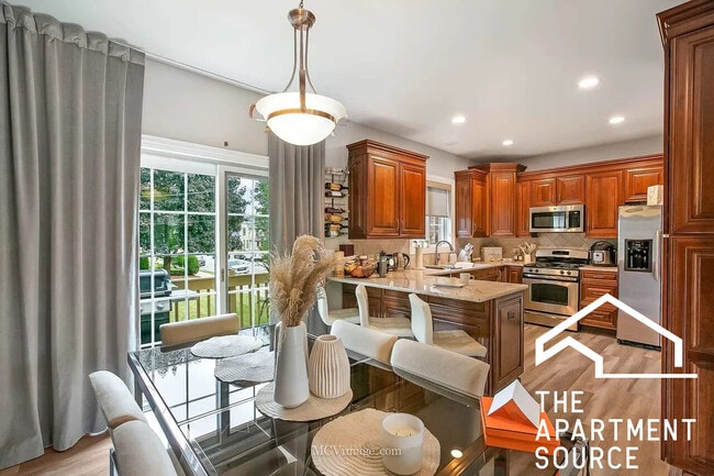 Building Photo - 148 Kimball St