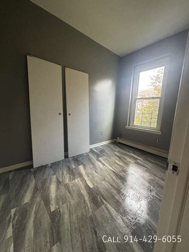 Foto principal - 91 Elliott Ave