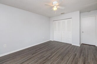 Interior Photo - Cottage Court Apartments