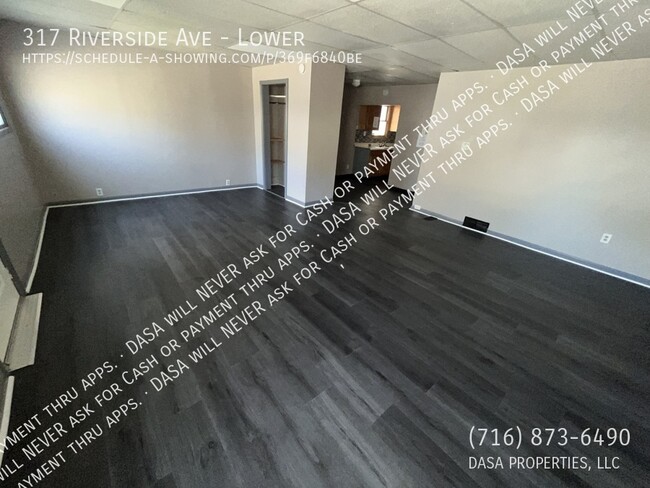 Building Photo - 317 Riverside Ave