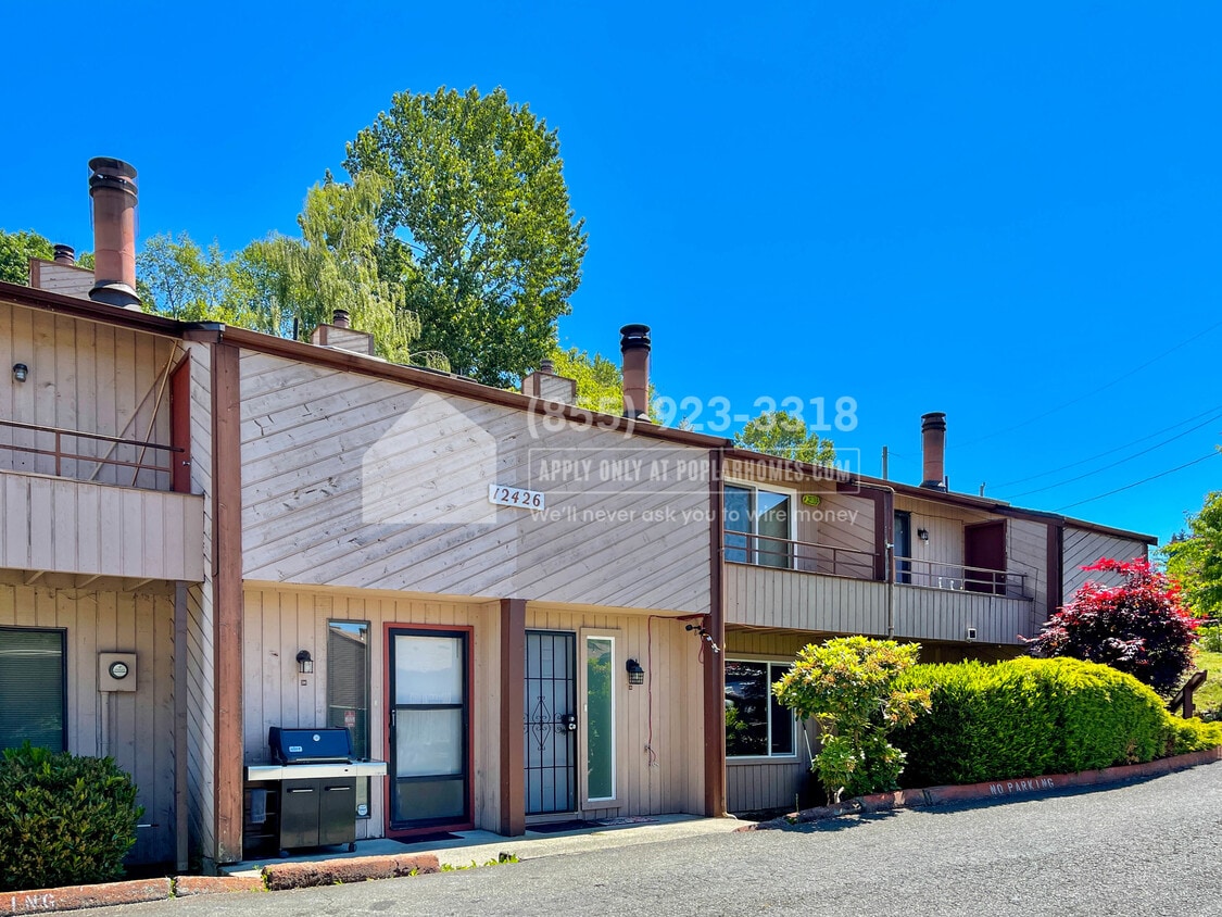 12400 74th Ln S Unit 35, Seattle, WA 98178 Condo for Rent in Seattle