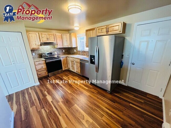 Foto del edificio - 6466 W Douglas Ln