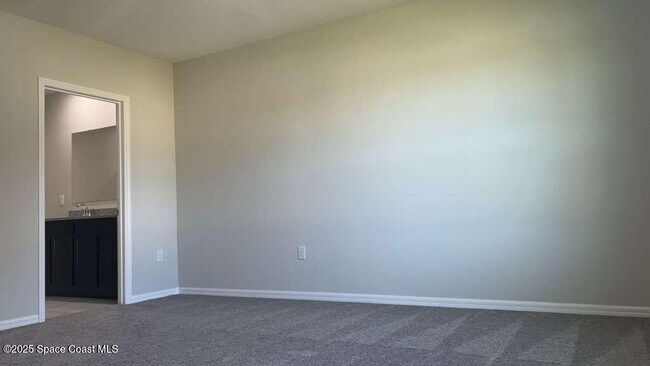 Foto del edificio - 474 San Filippo Dr SE