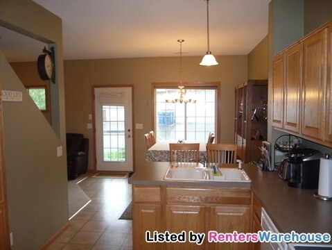 Building Photo - 7815 Oak Ct