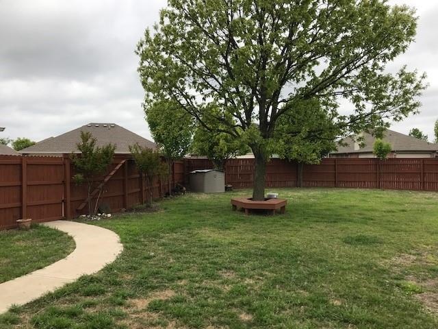 Building Photo - 105 Foxtail Ct