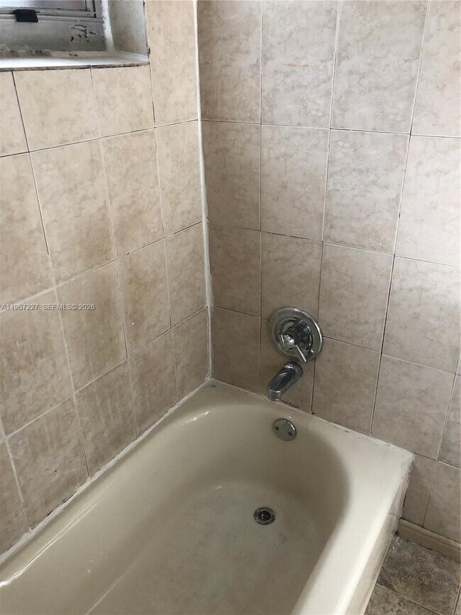 Foto del edificio - 1020 SW 5th St