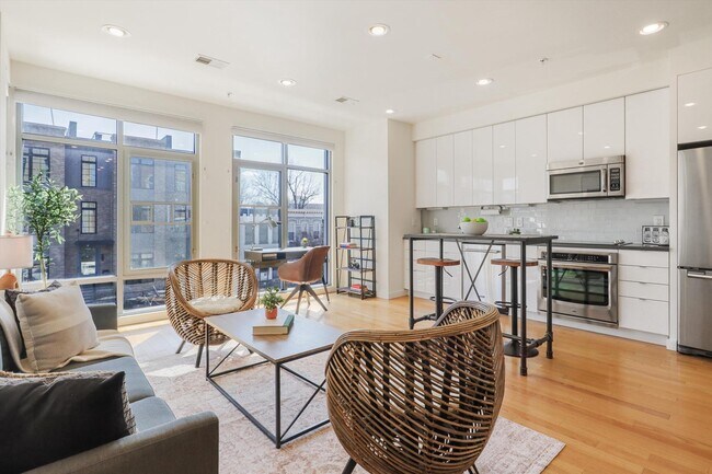 Foto del edificio - 435 R St NW