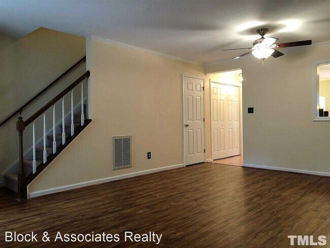 Building Photo - 2 br, 2.5 bath House - 282 Beechtree Drive