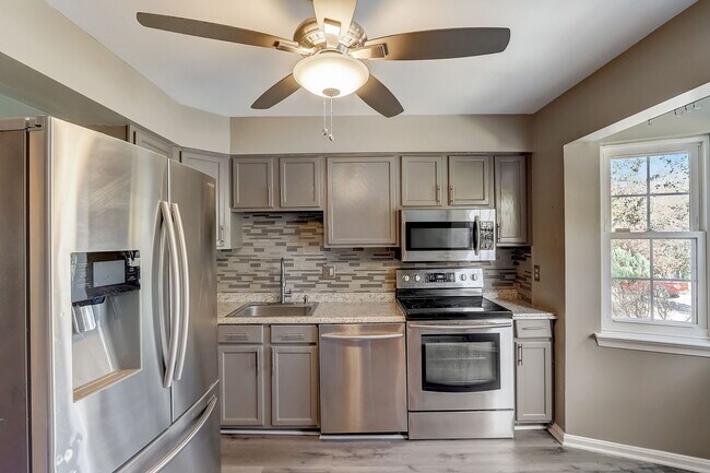 Building Photo - 1205 Portabello Ct
