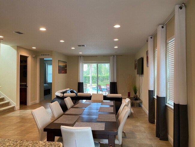 Building Photo - 8 br, 7 bath House - 561 LASSO DRIVE