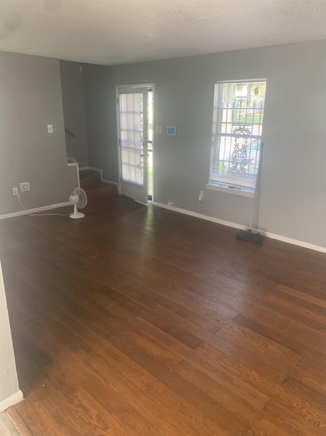 Building Photo - 3053 St Cloud Pl