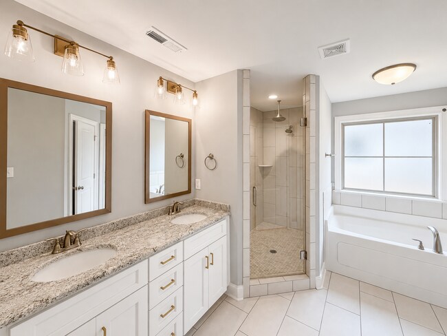 Building Photo - 15521 Ironcrest Dr NW